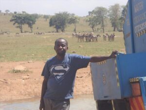 man-brings-water-wild-animals-kenya-11-58aac6f596bf3__700
